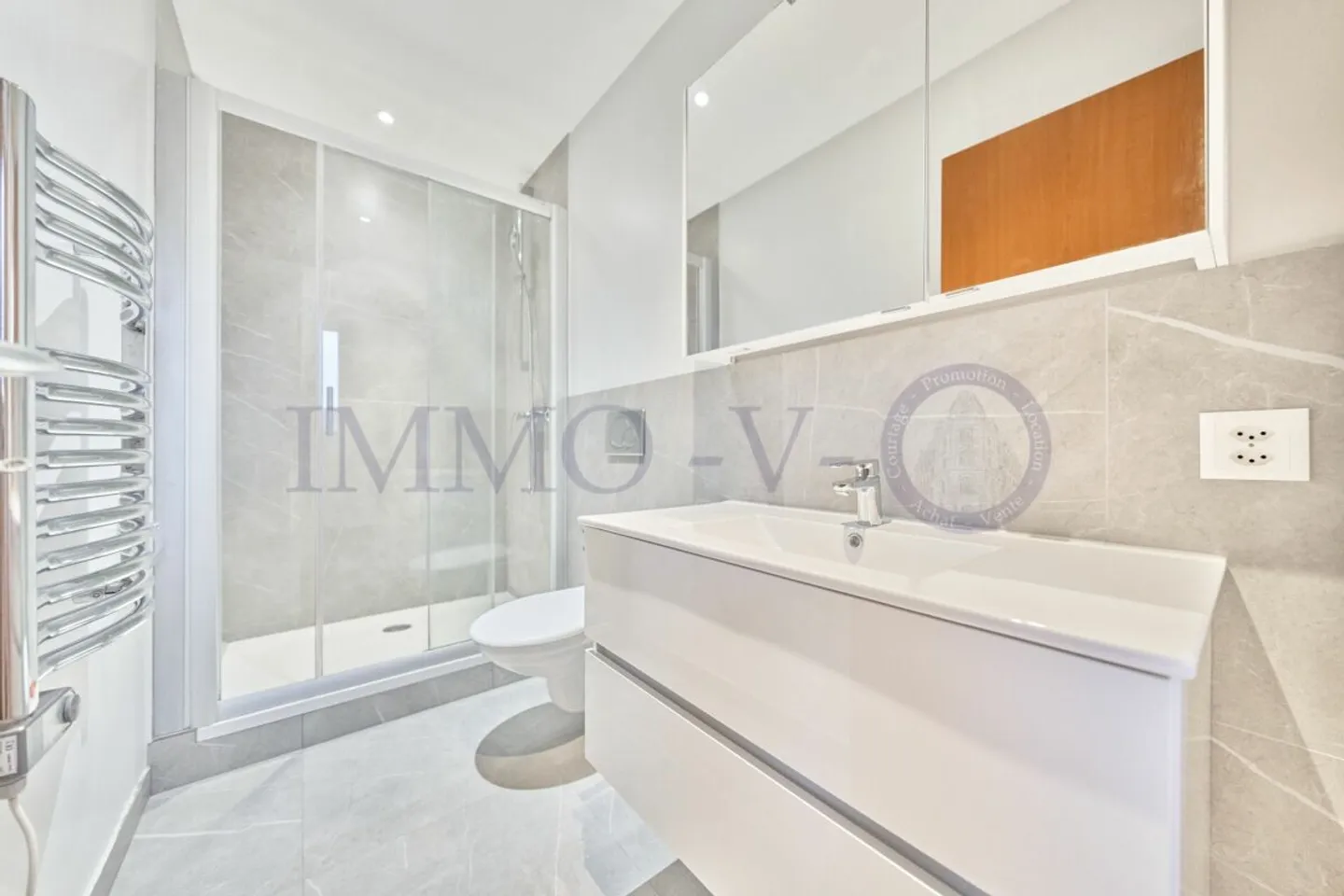 Apartment for rent - Photo 7 of 12