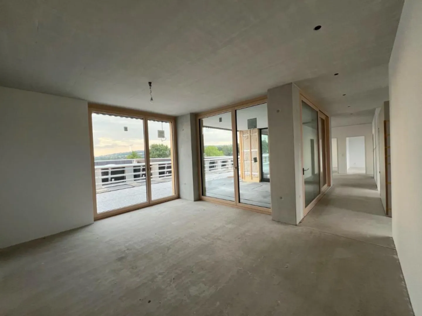 First Rental - Exclusive 3.5-Room Apartment with Studio and Panoramic View - Photo 8 of 17