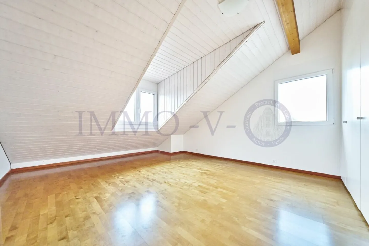 Apartment for rent - Photo 10 of 12