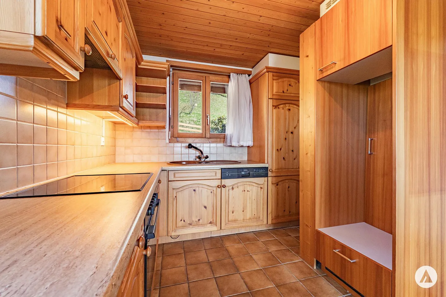 Holiday apartment above the lake with a great view - Photo 7 of 13