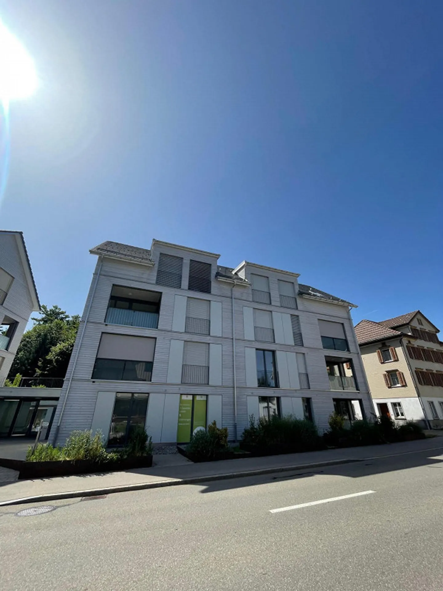 Charmante appartement sous les toits dans un endroit calme - Photo 1 sur 9