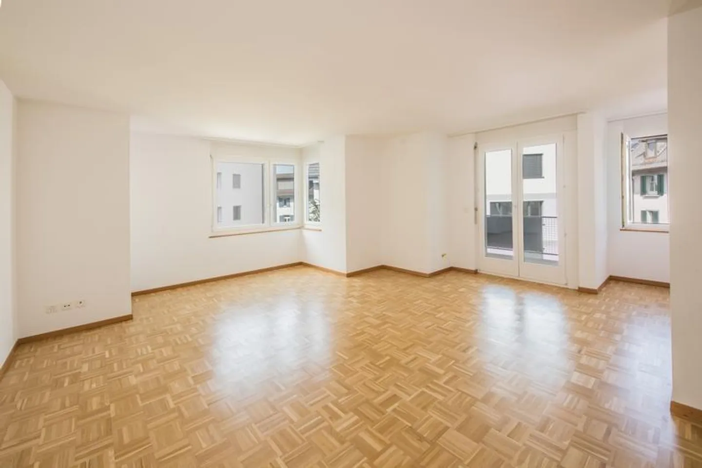 Bright city apartment in popular Veltheim district - Photo 2 of 10