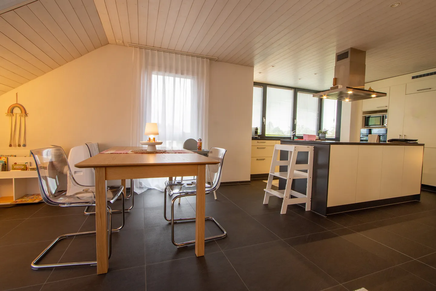 Apartment for rent - Photo 3 of 10