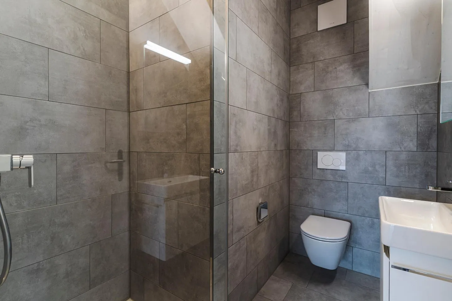 Charmante appartement sous les toits dans un endroit calme - Photo 6 sur 9