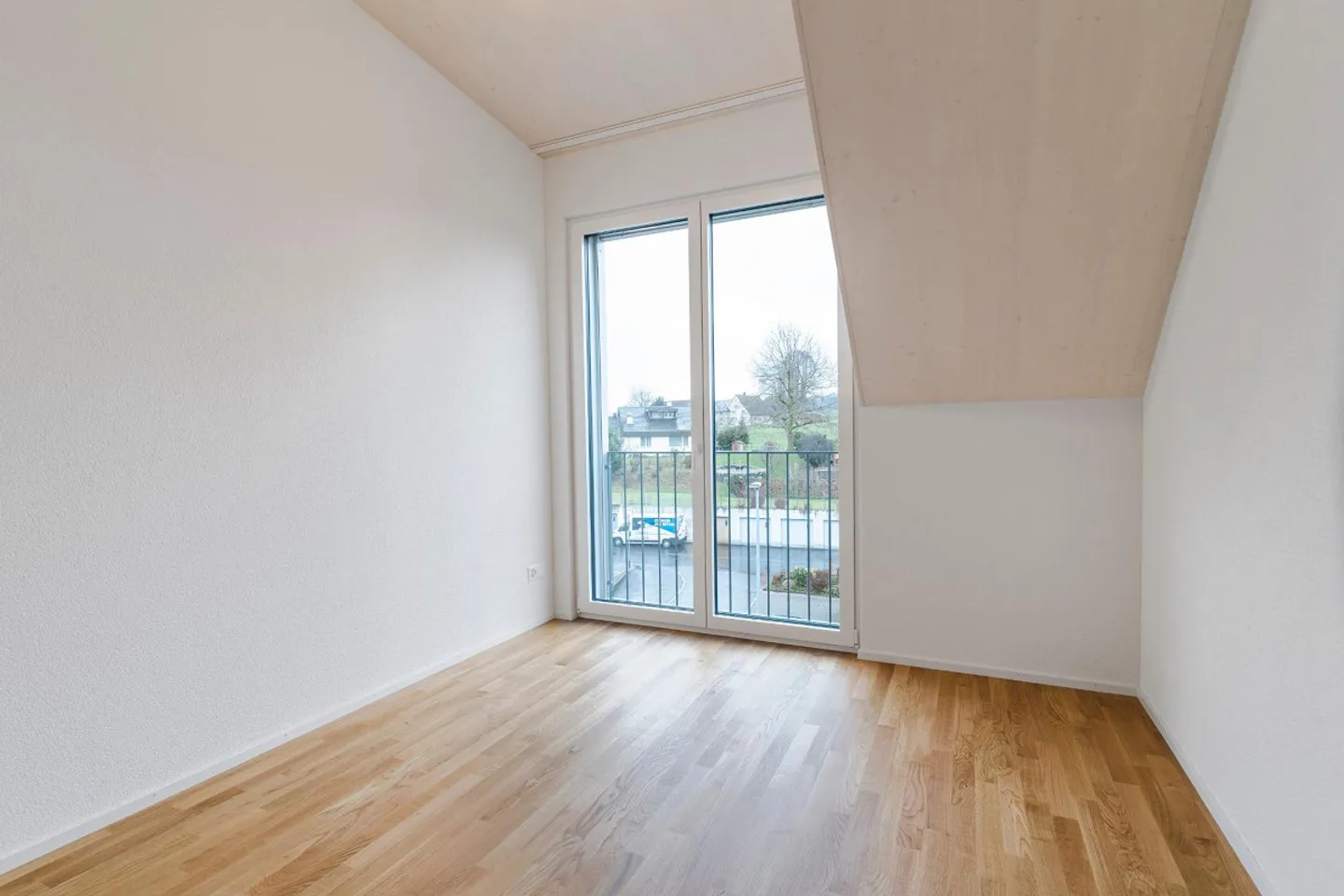 Charmante appartement sous les toits dans un endroit calme - Photo 8 sur 9