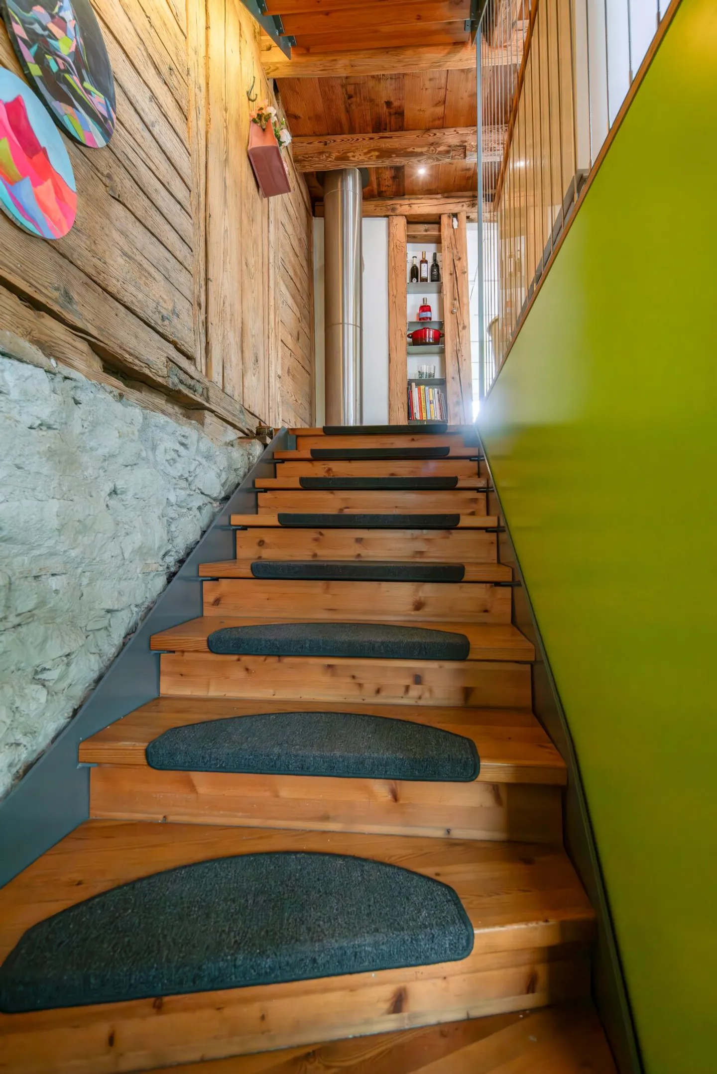 Casa a schiera angolare in una zona residenziale soleggiata e tranquilla - Foto 4 di 20