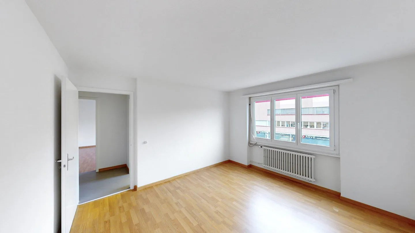 3-room apartment, ground floor left - Photo 2 of 10