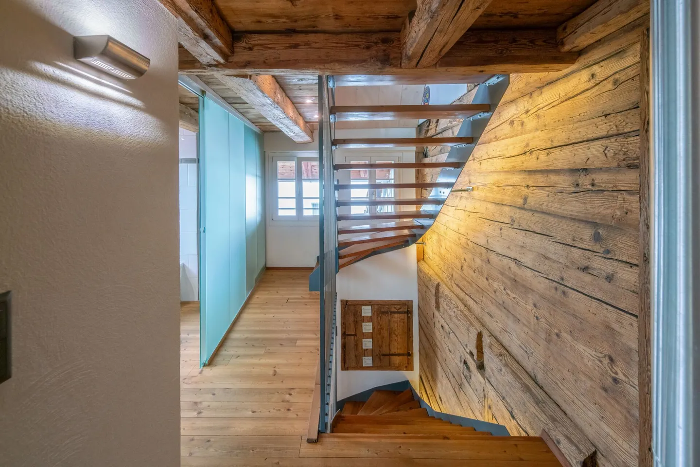 Casa a schiera angolare in una zona residenziale soleggiata e tranquilla - Foto 15 di 20