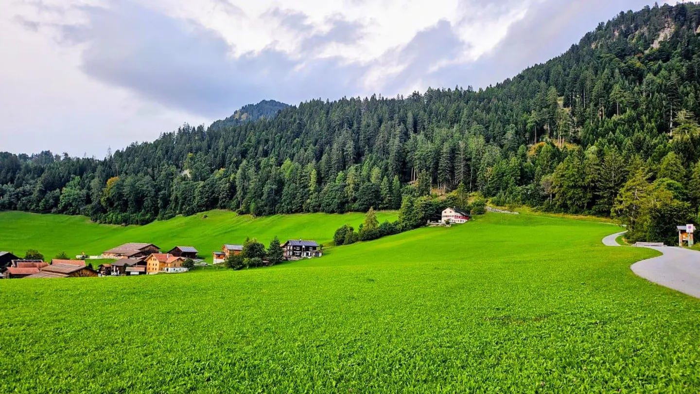 Maisonette de 5,5 pièces dans un emplacement panoramique unique - Photo 3 sur 21