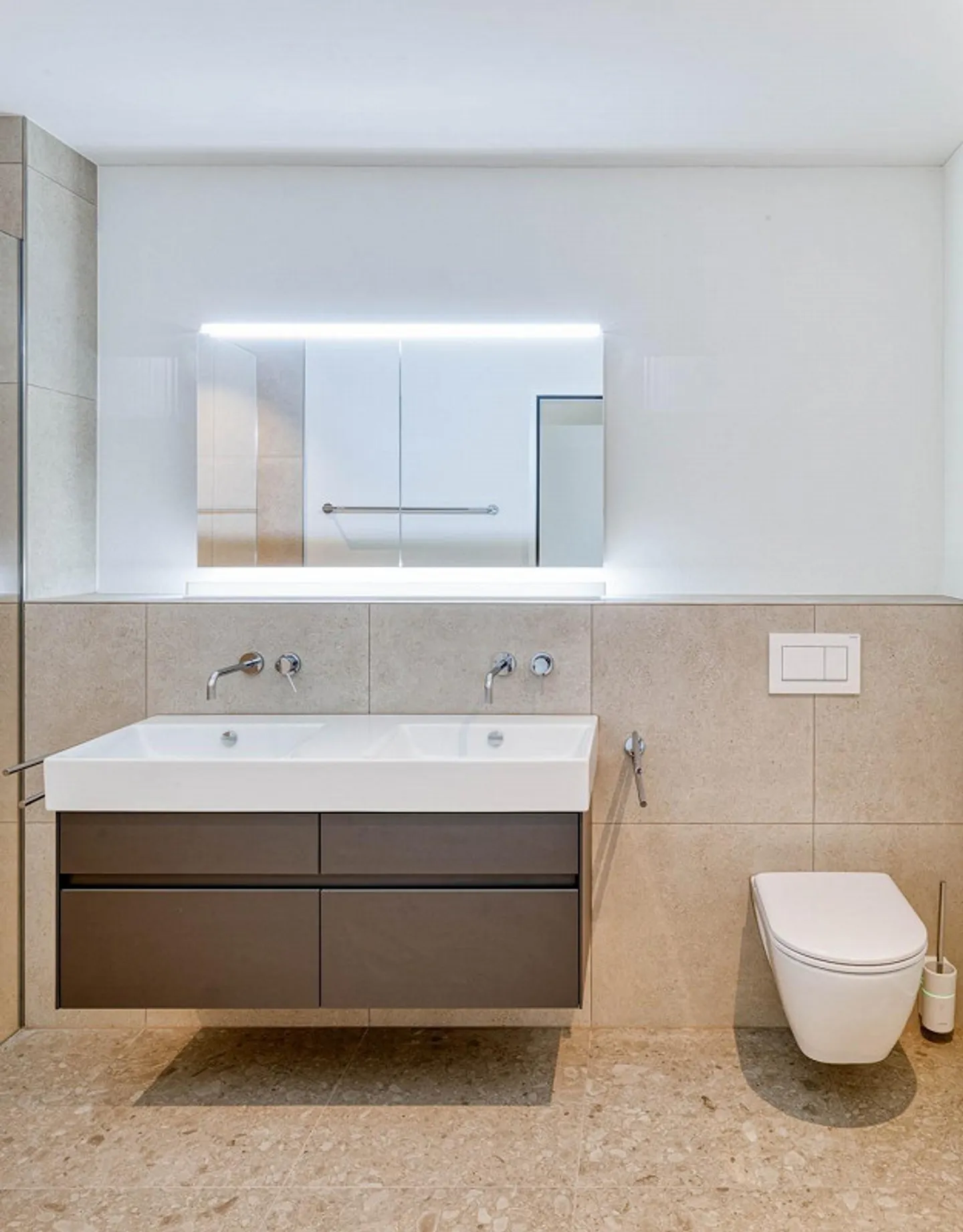 Beautiful 3.5 Room Apartments for Rent - Photo 8 of 12