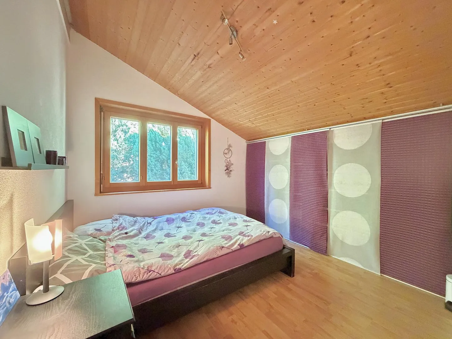 6-room House - Photo 9 of 10