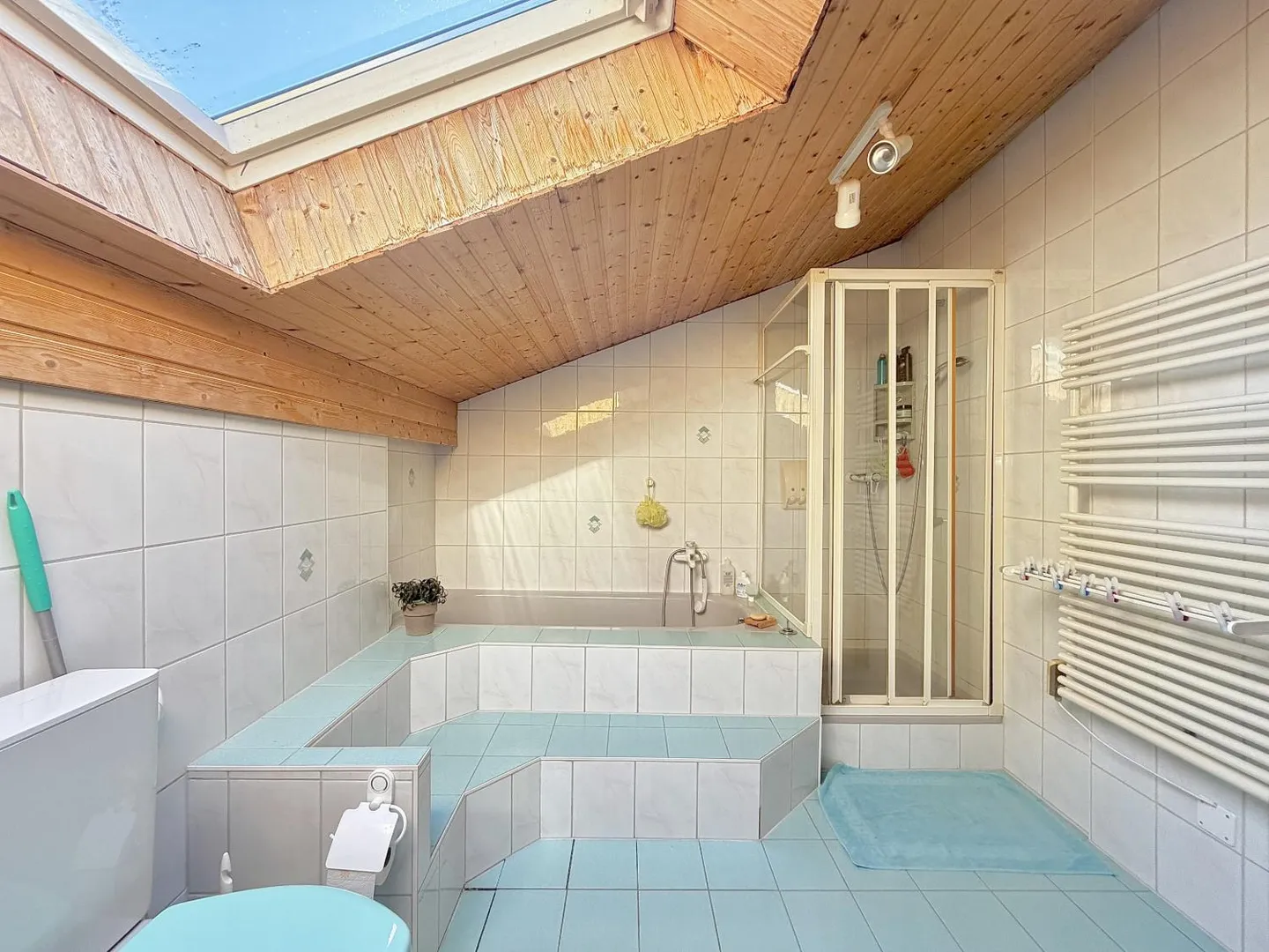 6-room House - Photo 10 of 10