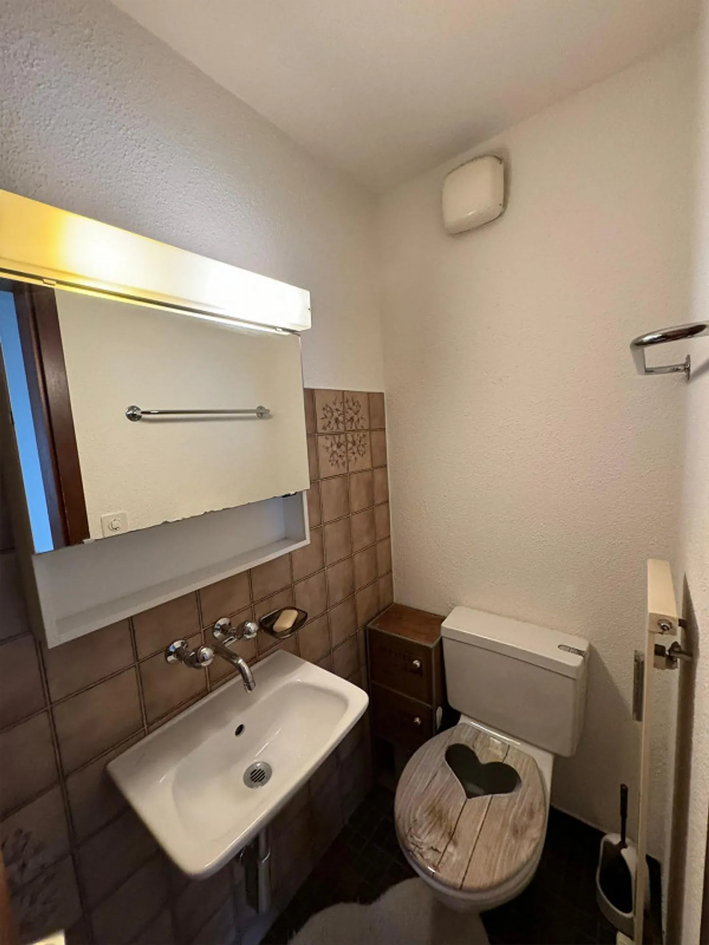 grosszügige 5.5 ZW an zentraler Lage im Grünen - Foto 11 von 14