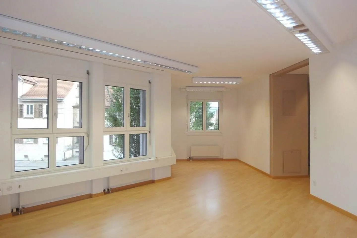 Quiet office space in an attractive location - Photo 1 of 4