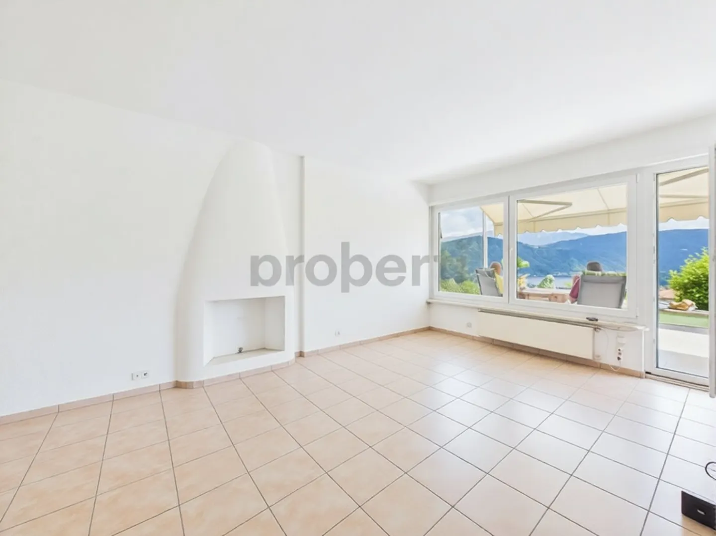 Traumhafter Seeblick, privater Pool und Nutzung als Zweitwohnsitz möglich - Foto 1 von 5