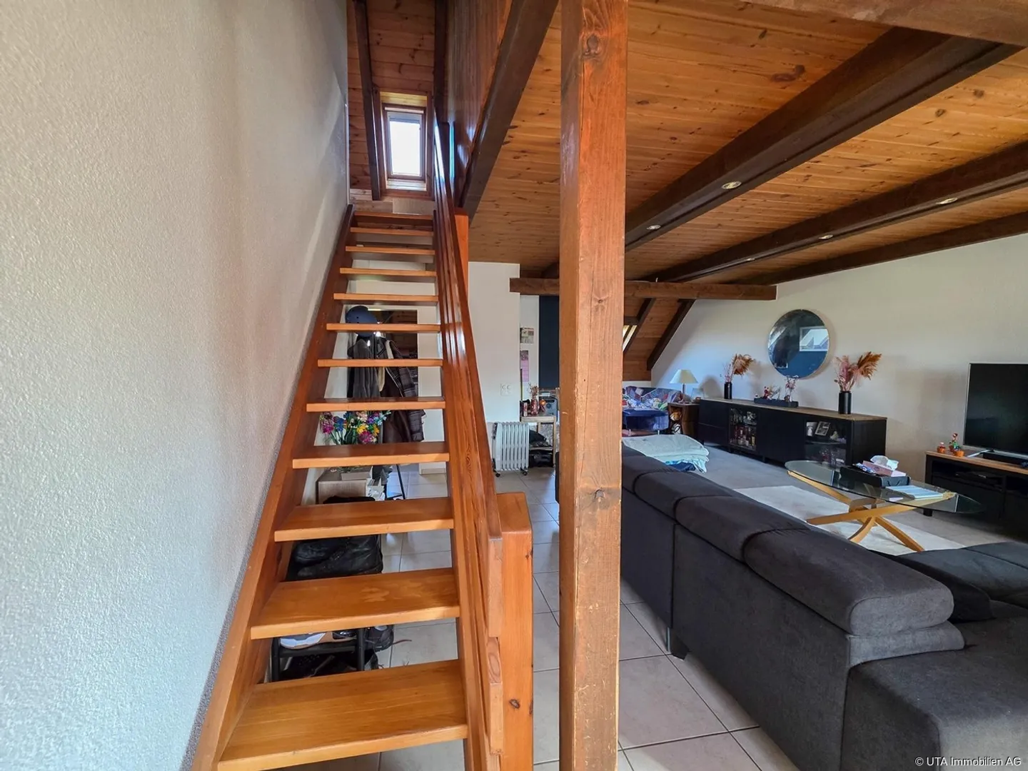 Quiet Location, View & Comfortable Atmosphere - Photo 7 of 11