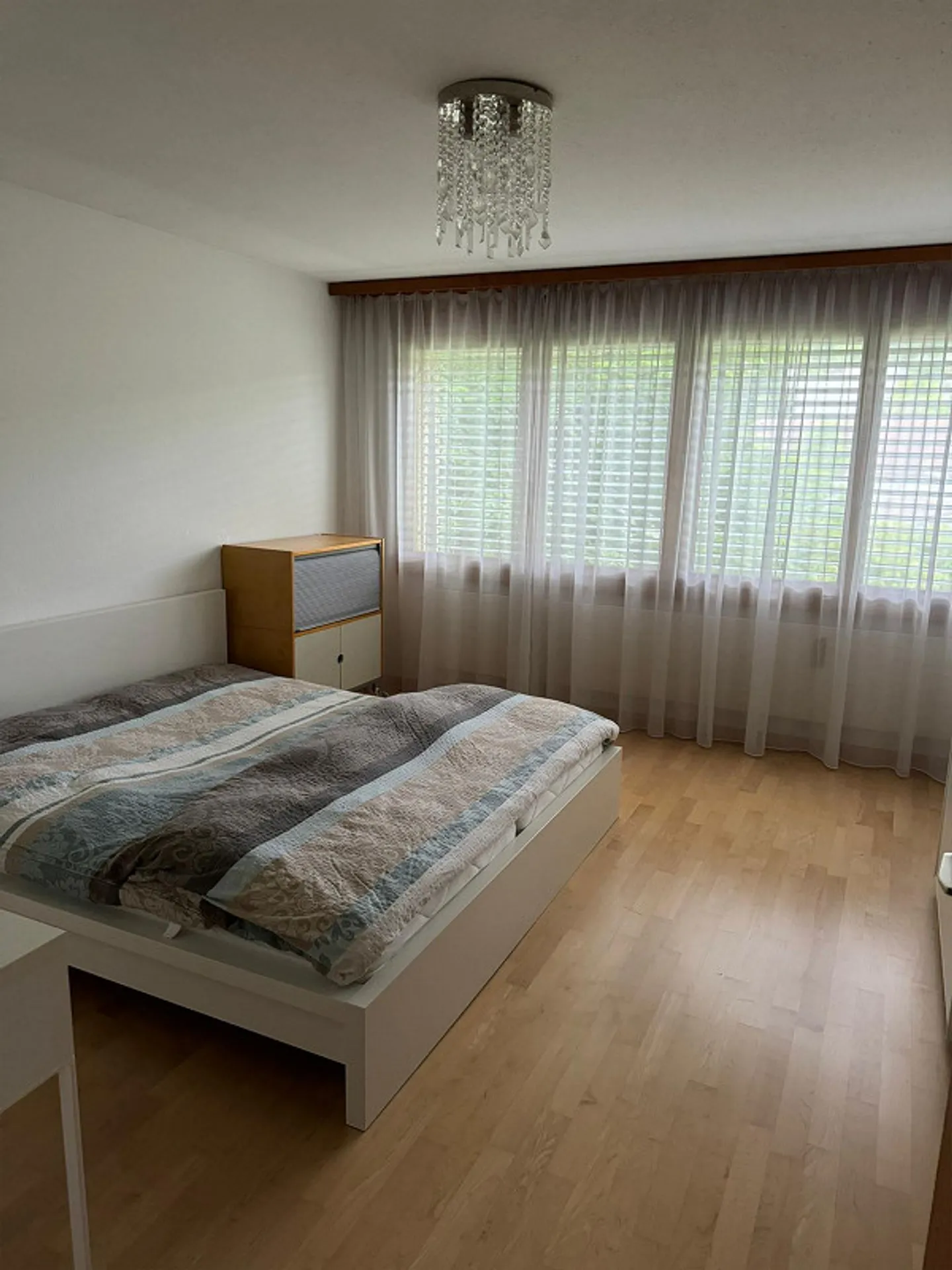 grosszügige 5.5 ZW an zentraler Lage im Grünen - Foto 12 von 14