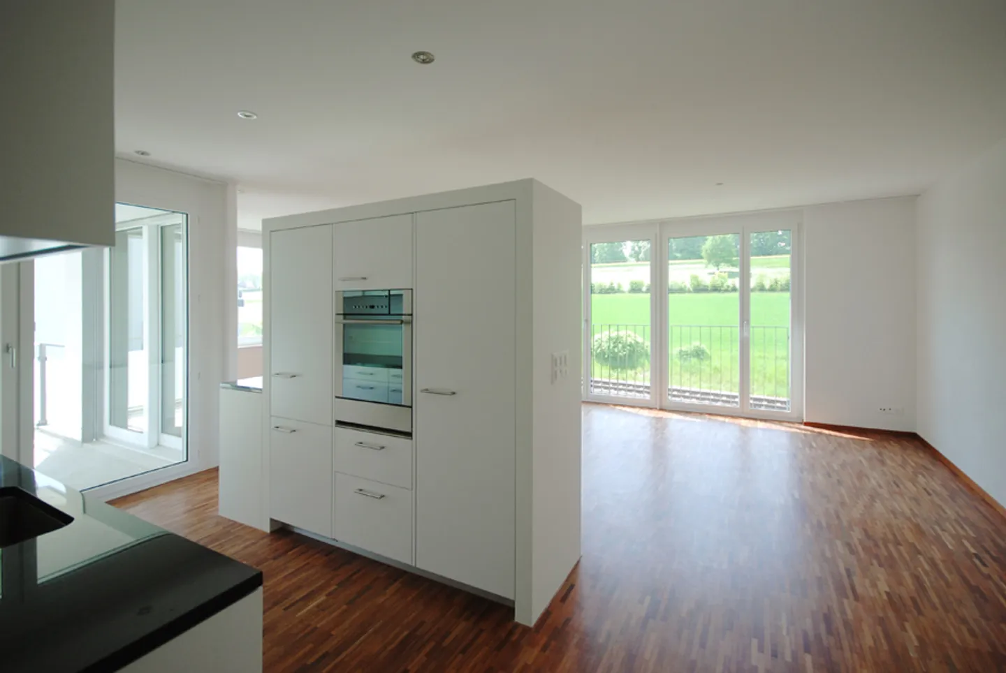 Familienwohnung mit Balkon - Foto 4 von 9