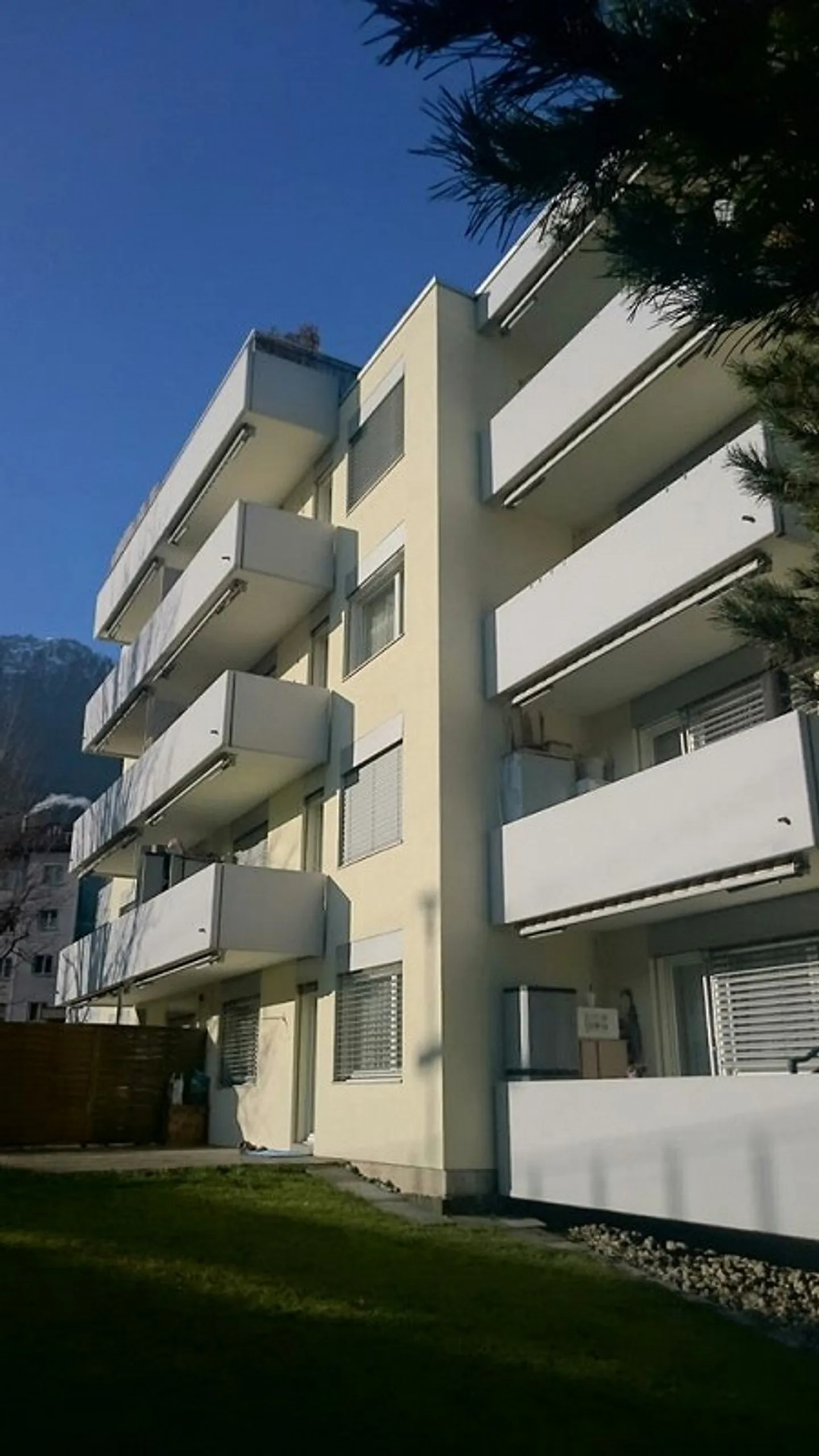 Gemütliche, komplett renovierte 4.5-Zimmerwohnung - Photo 1 of 12