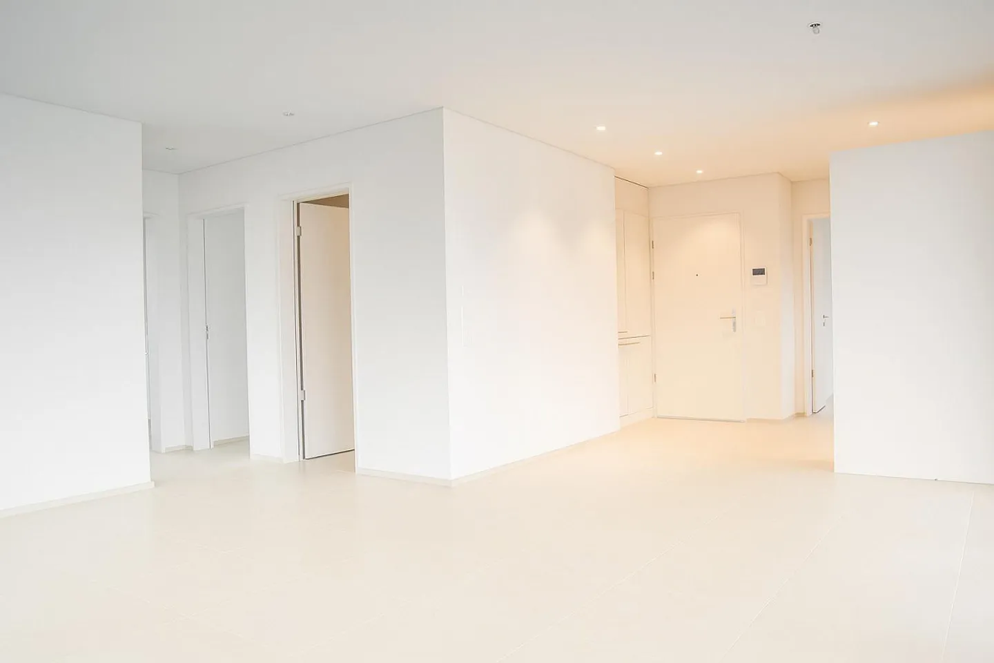 Newly Built Apartment - Living Without Compromises! - Photo 5 of 10