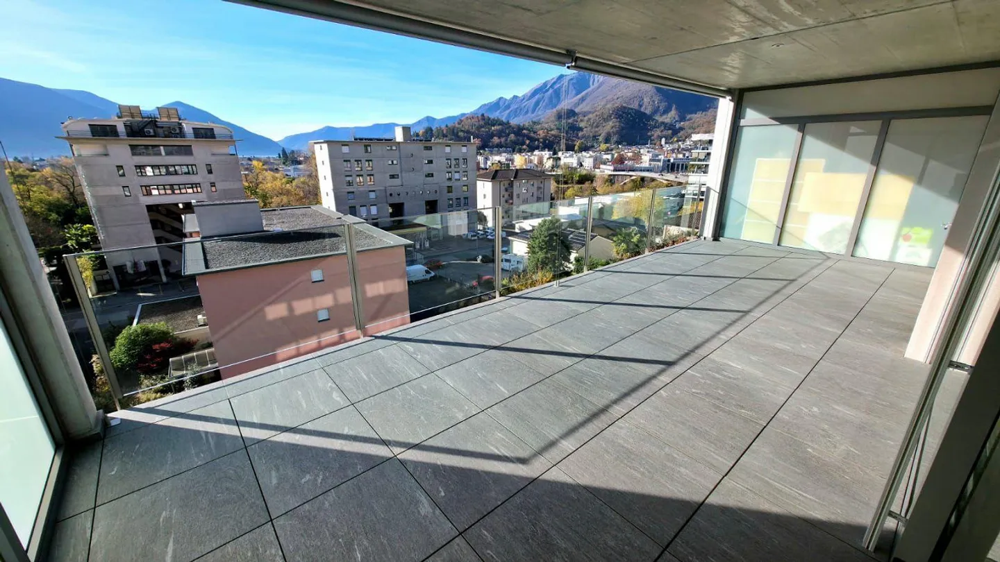 Bright Oasis in the Heart of Locarno - Photo 1 of 7