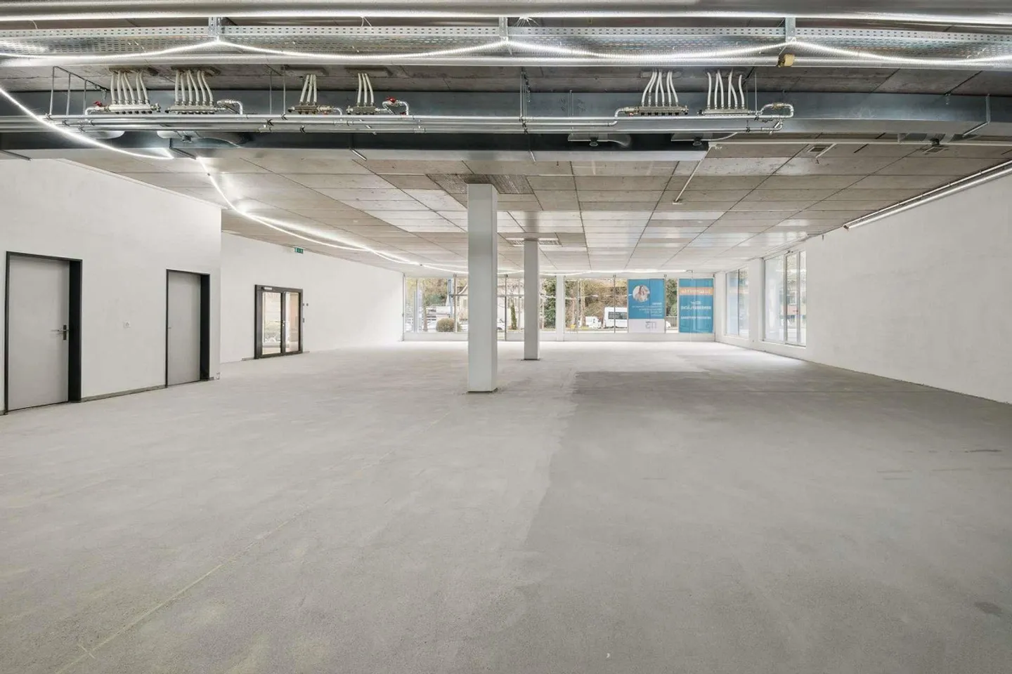 Spazio ufficio rappresentativo in una posizione frequentata - Foto 5 di 17