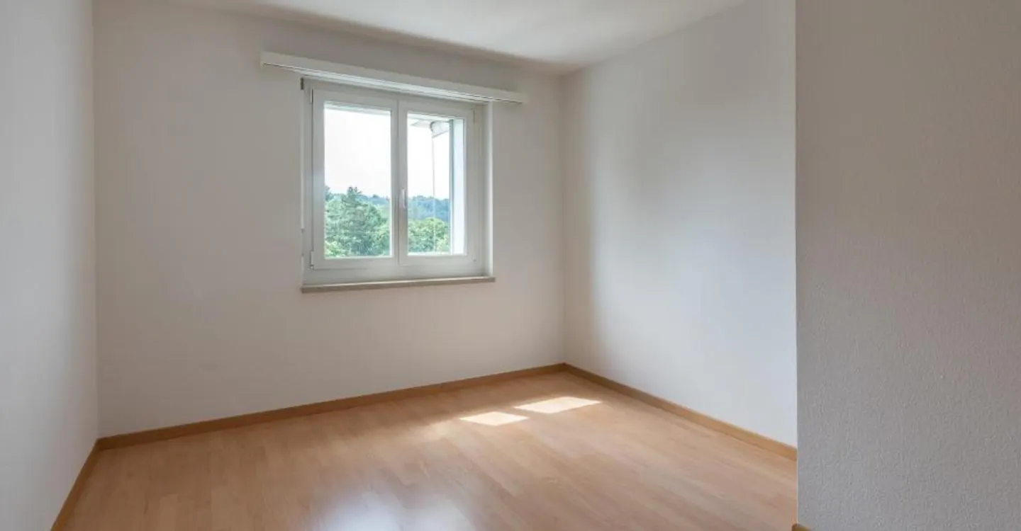 Bright 4.5-Room Apartment - Photo 4 of 5