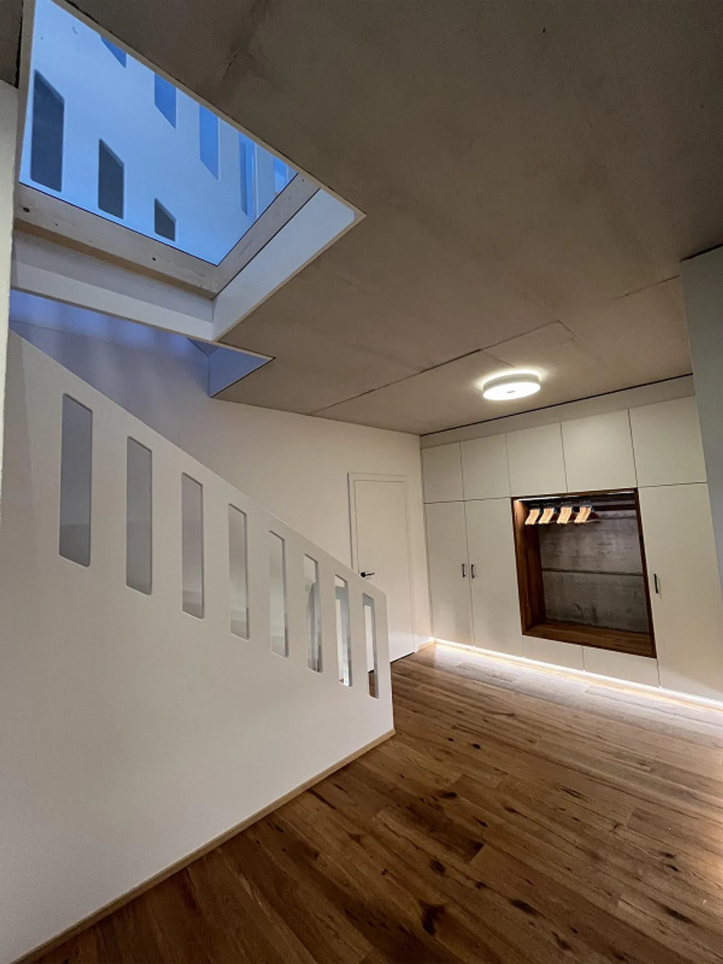 Geräumiges Einfamilienhaus - Foto 6 von 16