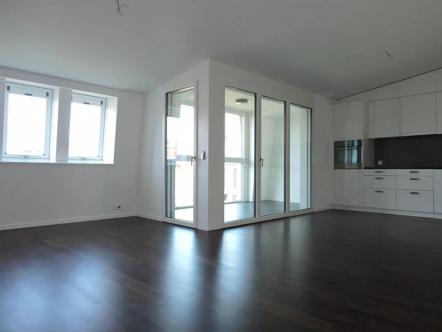 Siediti e goditi la vita moderna - Foto 4 di 7