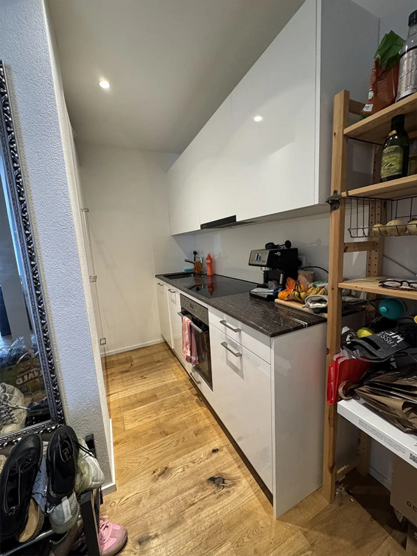 2.5 Room Apartment - Photo 3 of 6