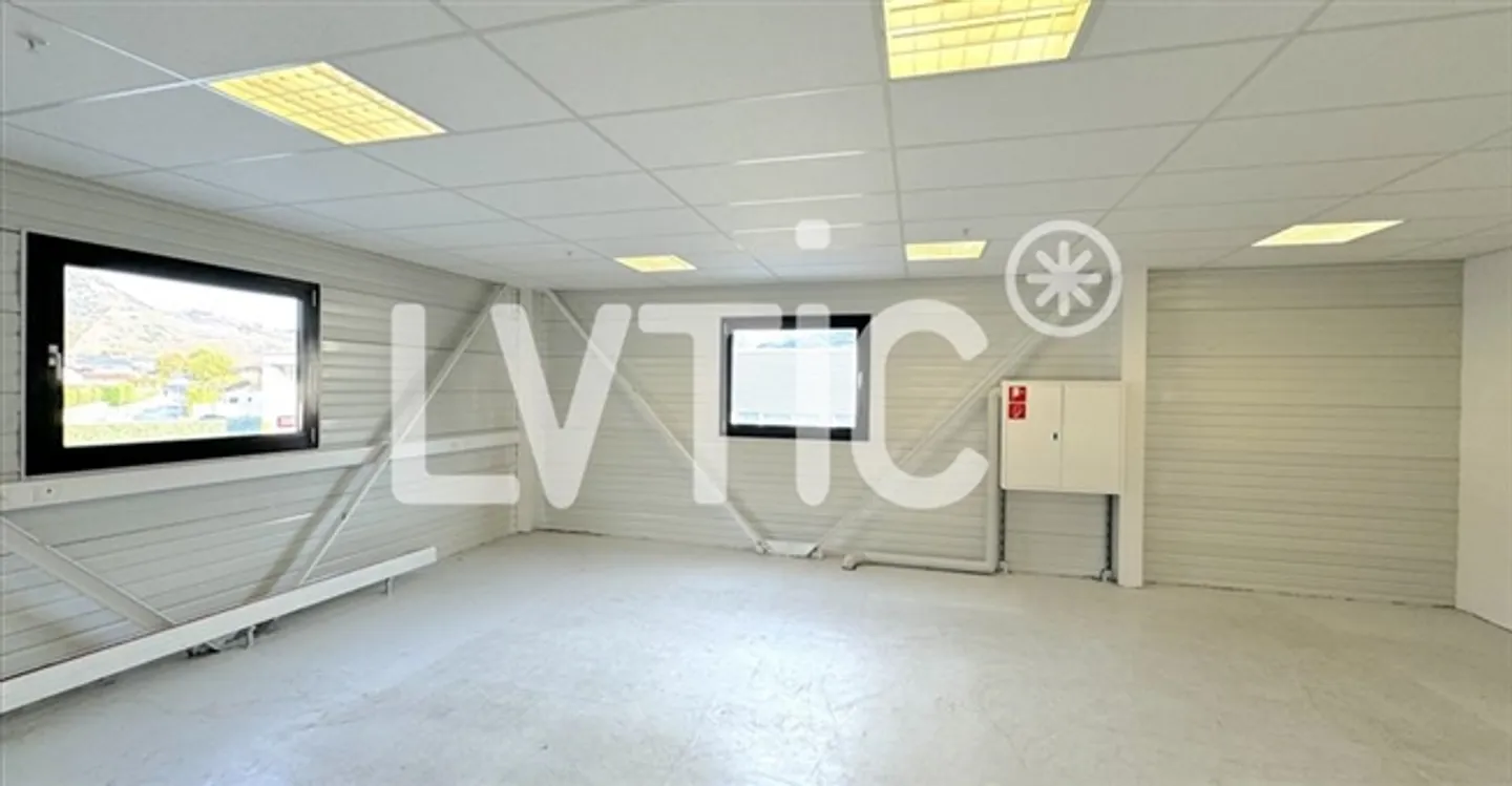 Industria - Foto 1 di 10