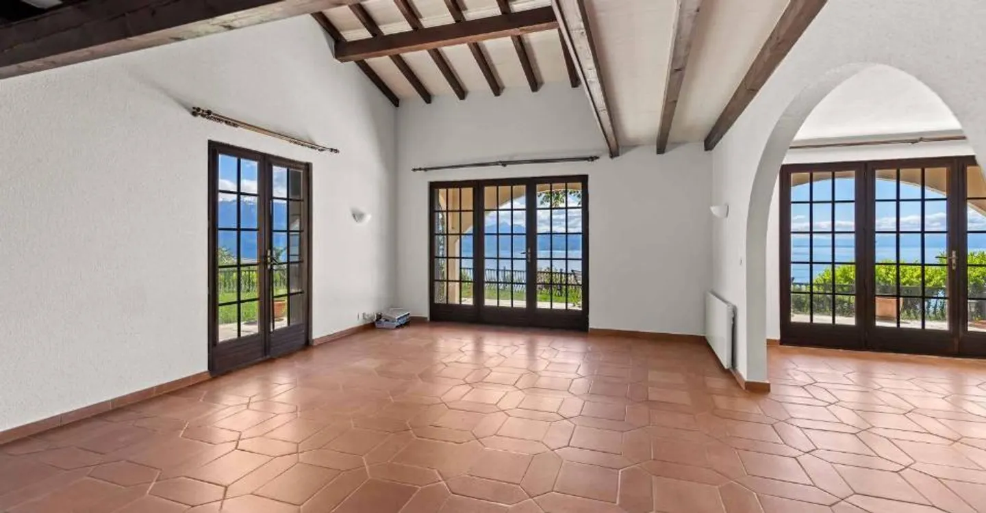 Villa indipendente con piscina e vista panoramica sul lago - Foto 5 di 12