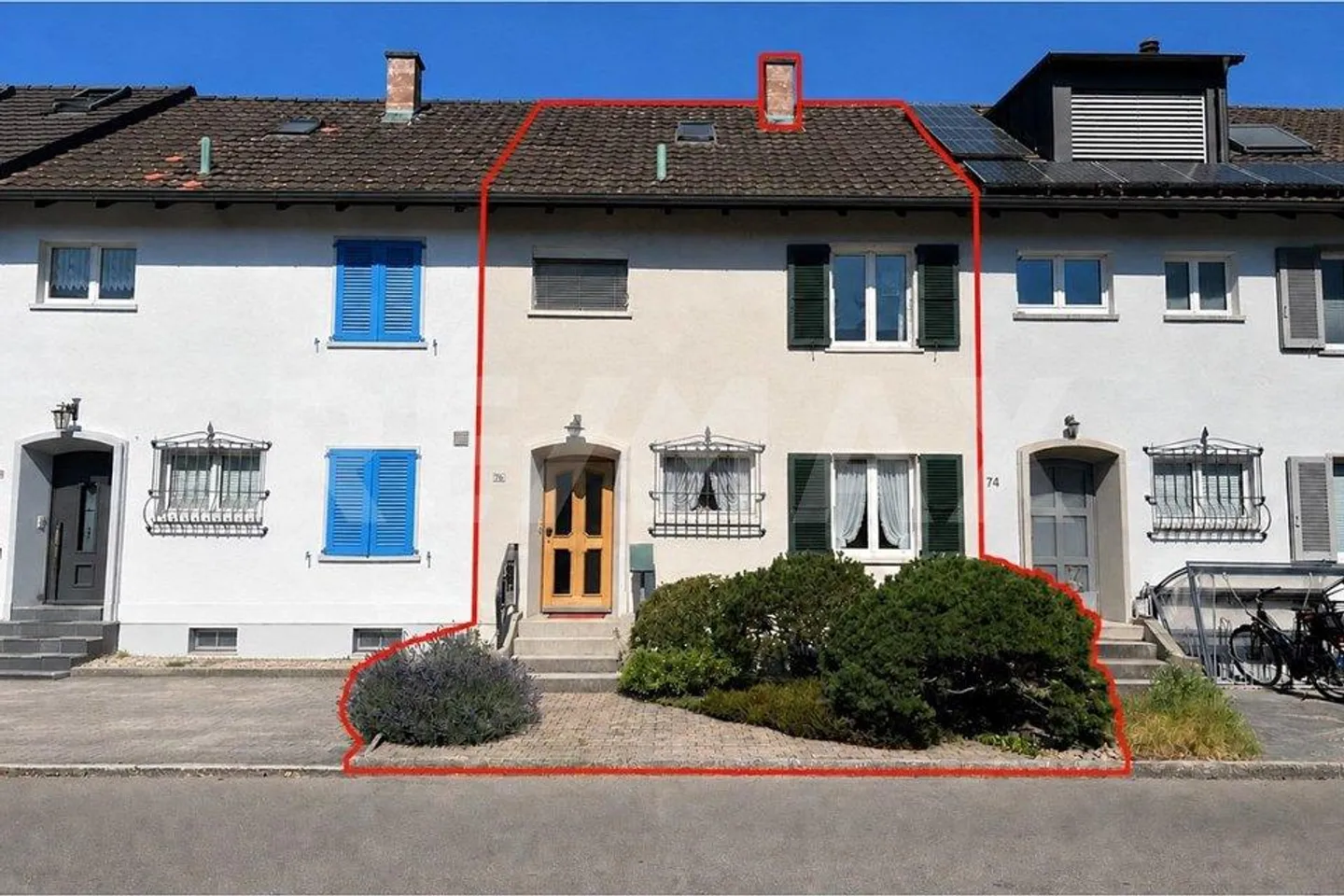 Child-friendly living with garden, balcony and plenty of additional space - Photo 1 of 13
