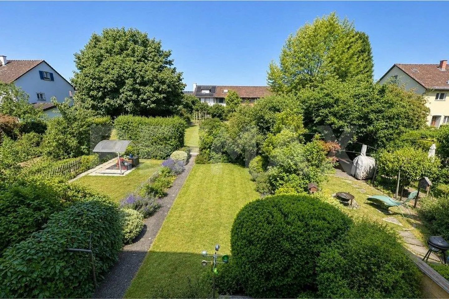 Child-friendly living with garden, balcony and plenty of additional space - Photo 7 of 13