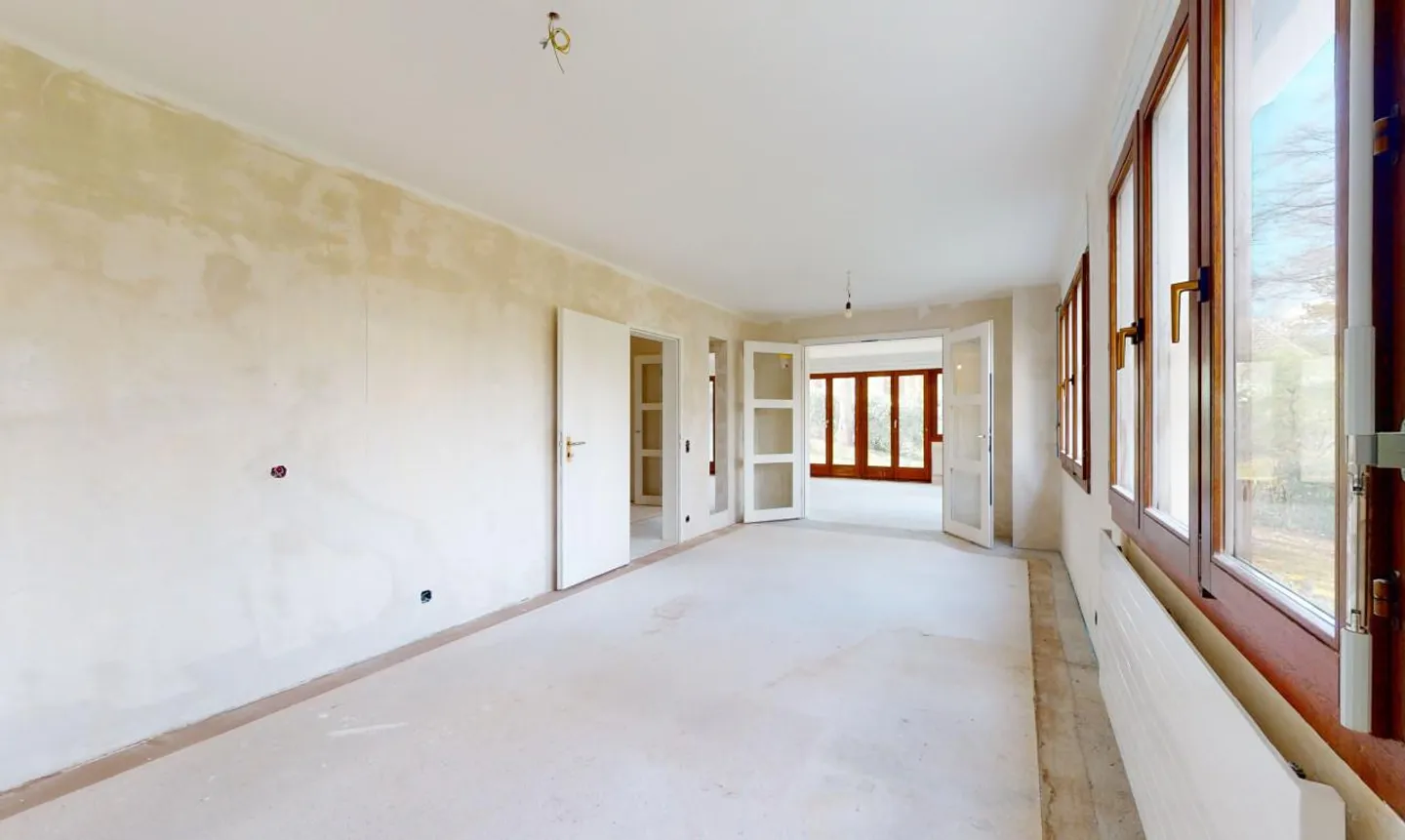Ampio appartamento duplex di 6,5 stanze con grande giardino - Foto 10 di 13