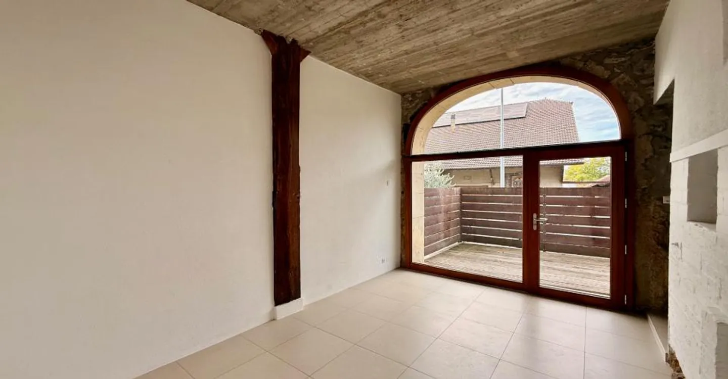 3.5-room duplex apartment in Eclagnens - Photo 2 of 18