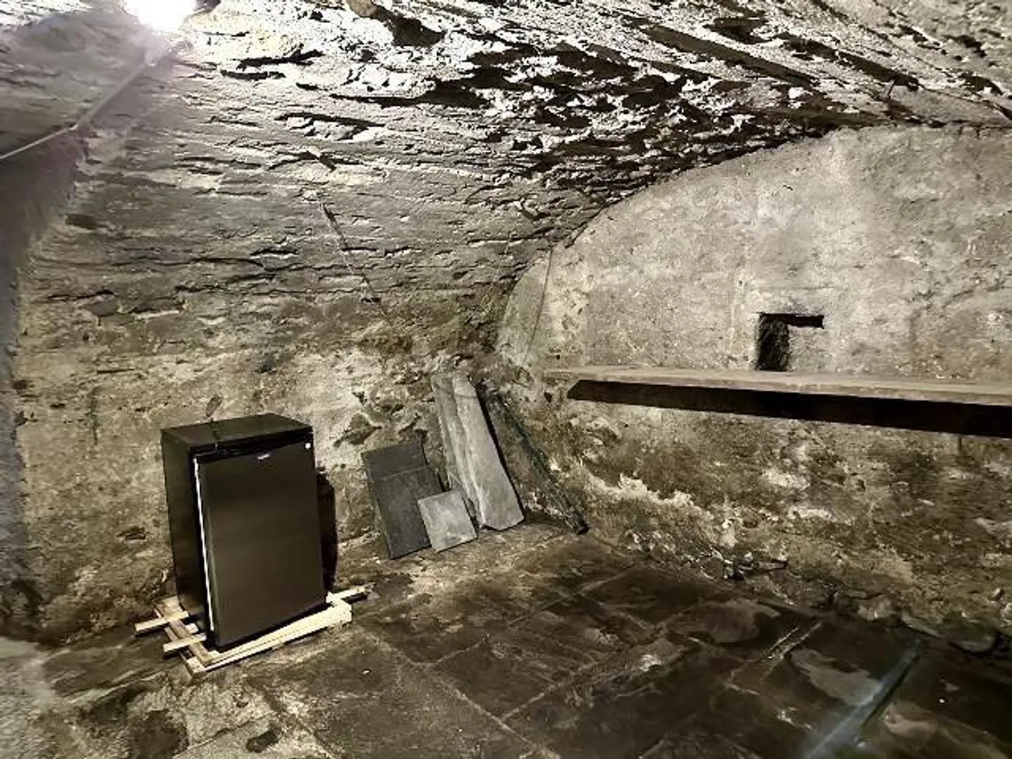 Casa bifamiliare con app. di 3 e 4 locali - Foto 18 di 36