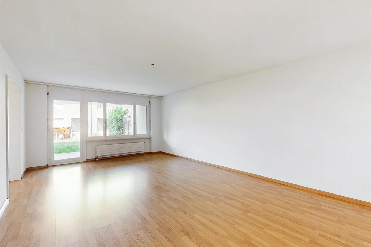 Apartment for rent - Photo 5 of 11