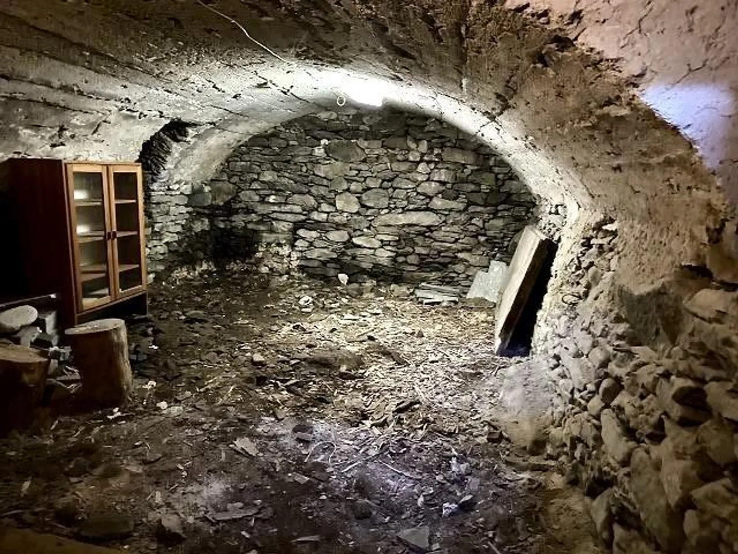 Casa bifamiliare con app. di 3 e 4 locali - Foto 20 di 36