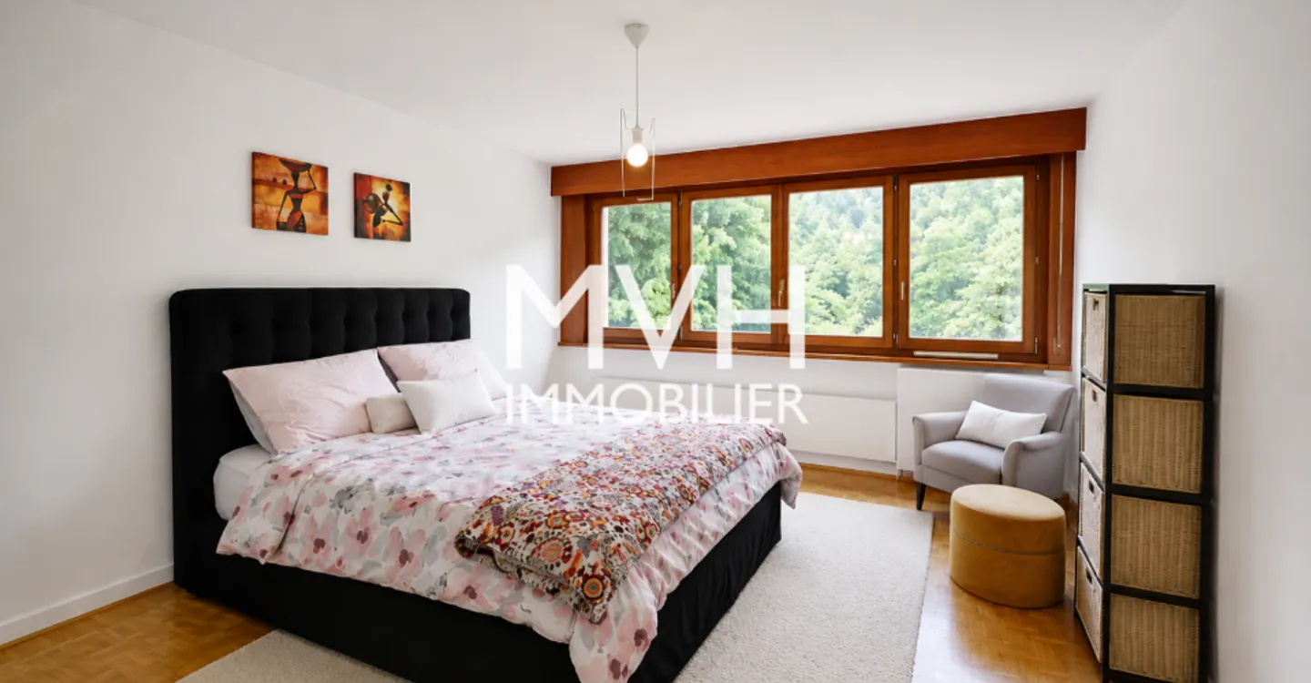 Luxuswohnung mit Pool - Foto 6 von 7