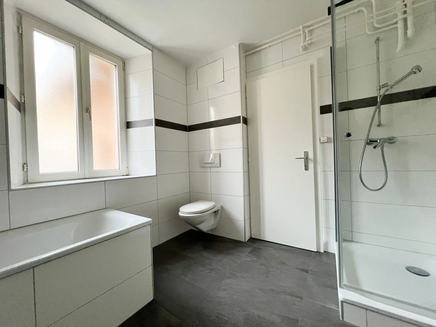 Bel appartement de 5 pièces avec jardin commun - Photo 6 sur 8