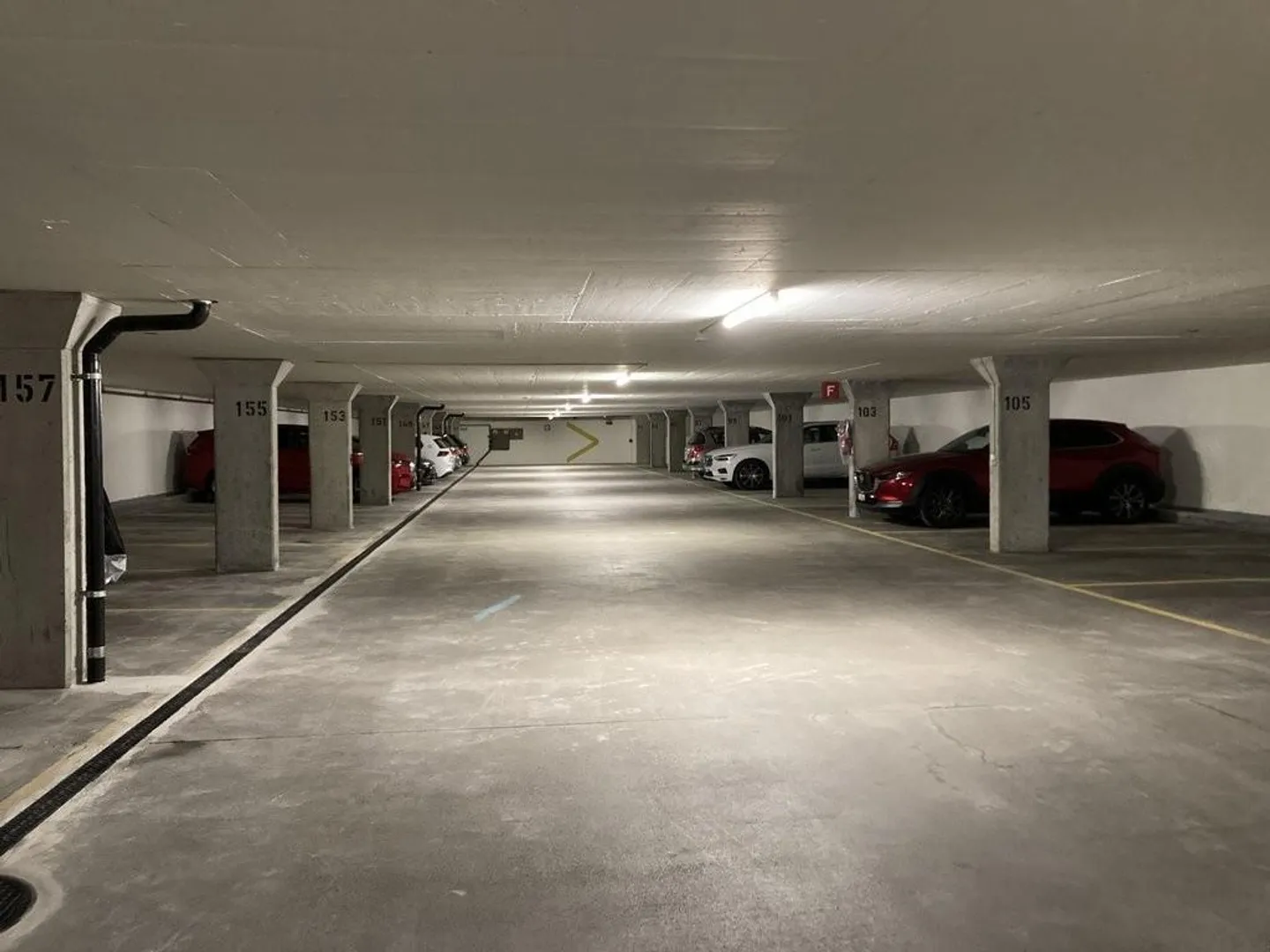 PARKING SPACE 5 MINUTES WALK FROM BERN TRAIN STATION - Photo 3 of 5