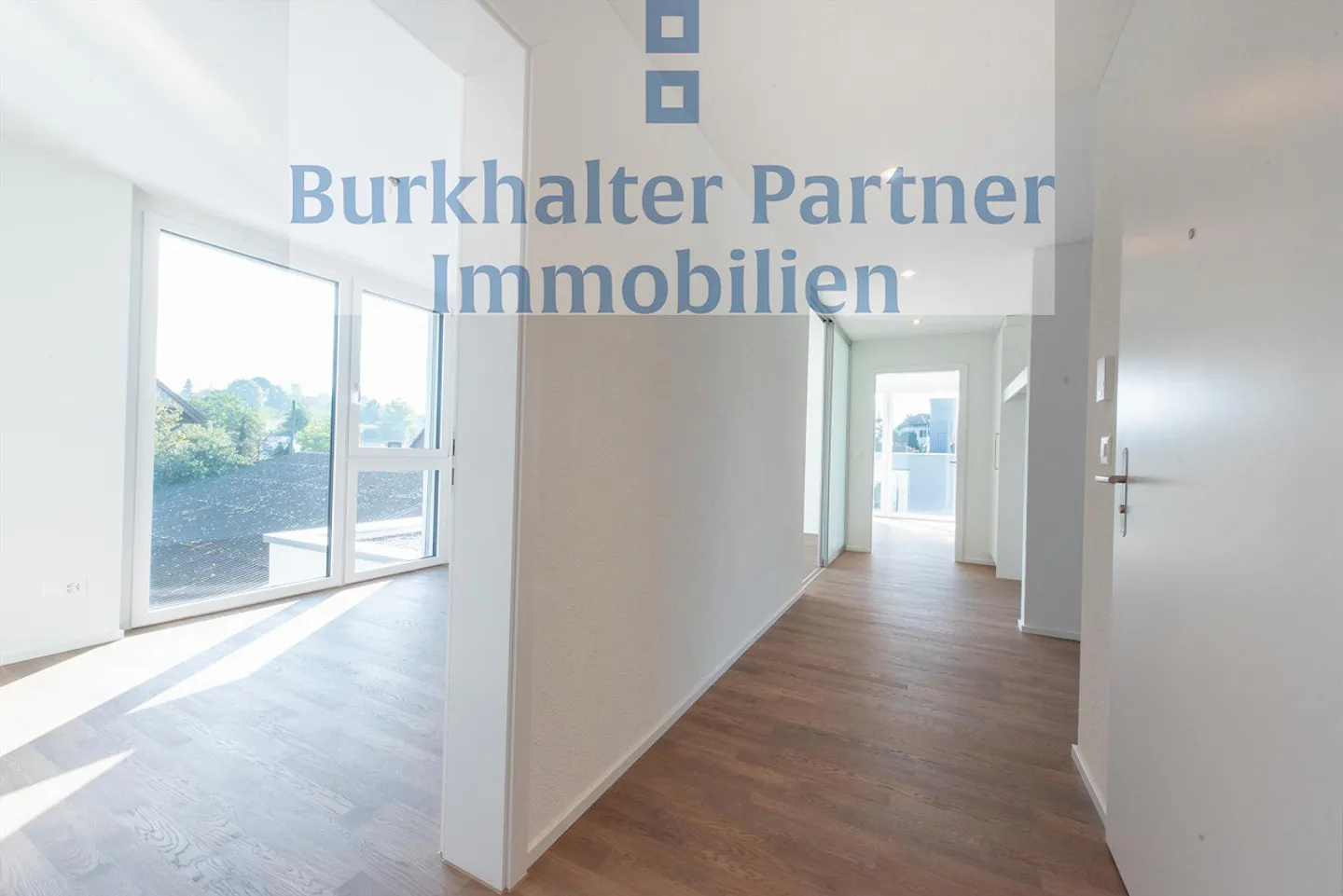 Charmante Wohnung mit Terrasse - Foto 3 von 10