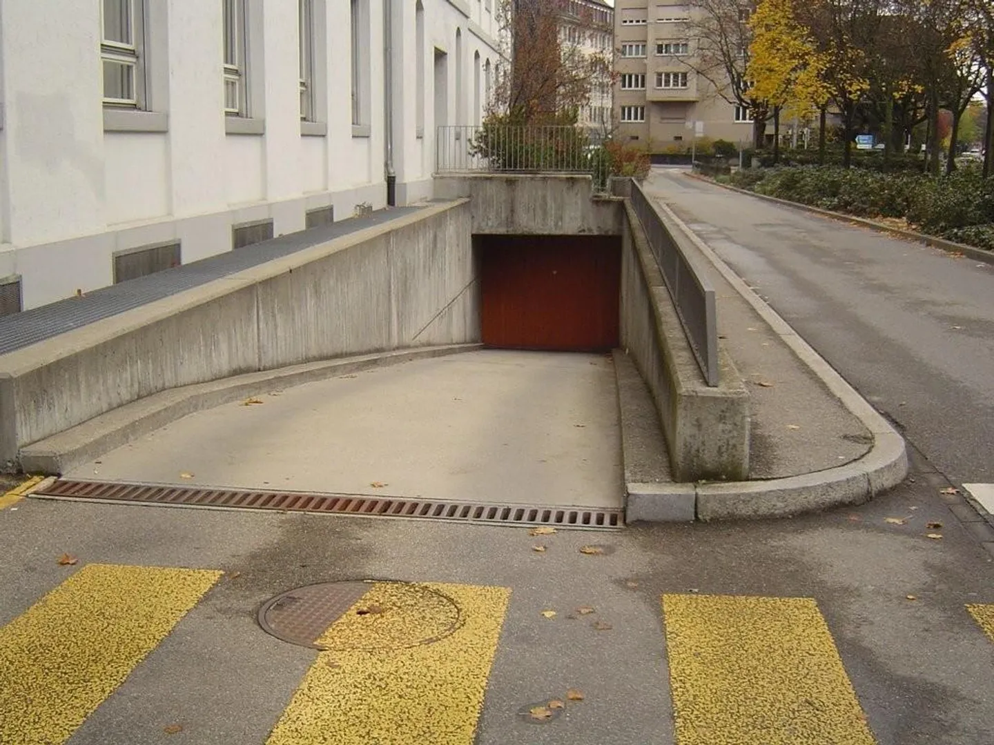 PARKING SPACE 5 MINUTES WALK FROM BERN TRAIN STATION - Photo 5 of 5