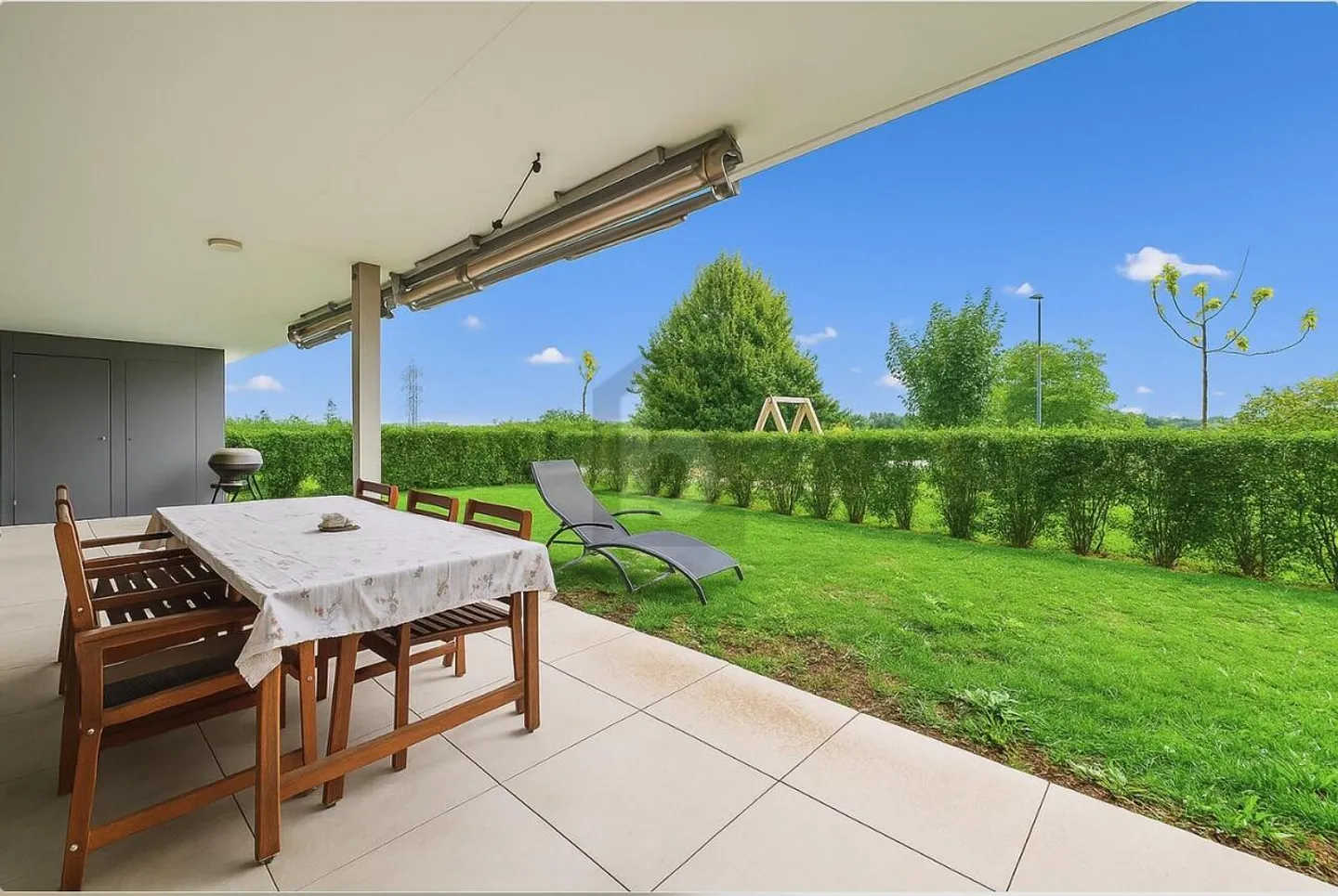 Di alta qualità con giardino soleggiato - Foto 1 di 6