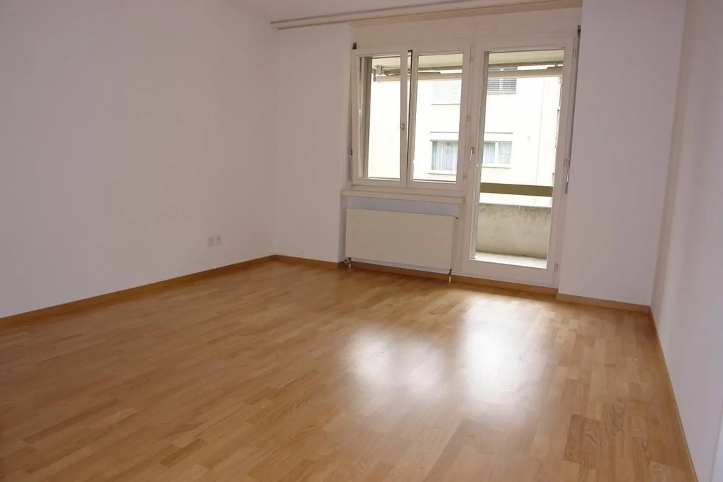 Appartamento affascinante di 4,5 stanze ad Altstetten - limitato fino al 30.09.2026 - Foto 6 di 6