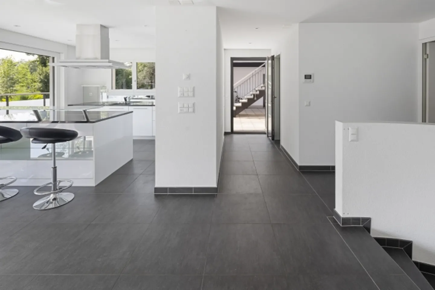 Vivere con piscina, grande terrazza e vista sulla Limmat - Foto 9 di 15