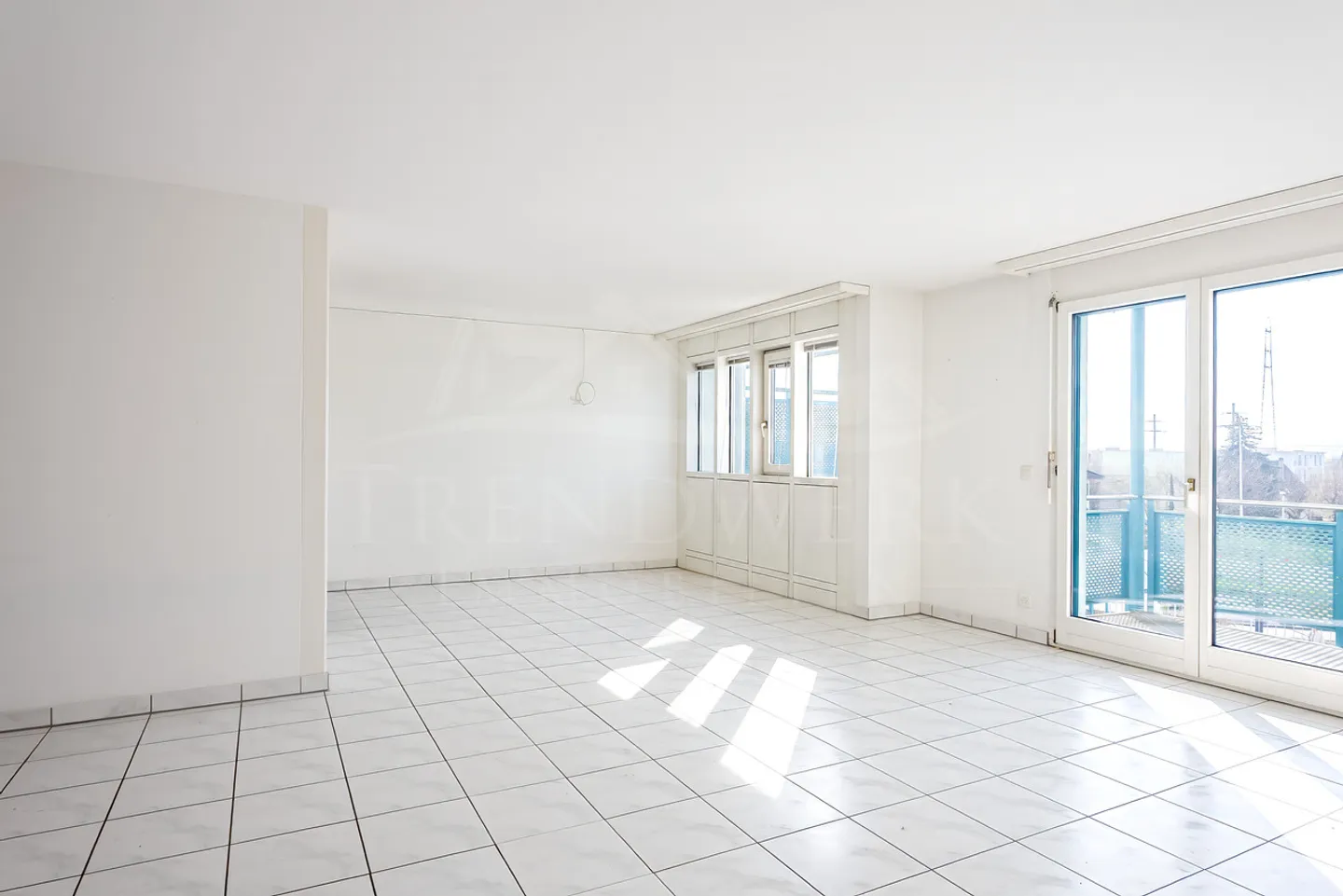 Zentrale 4½-Zimmer-Wohnung mit Eigentumsstandard in Kerzers - Photo 1 of 15