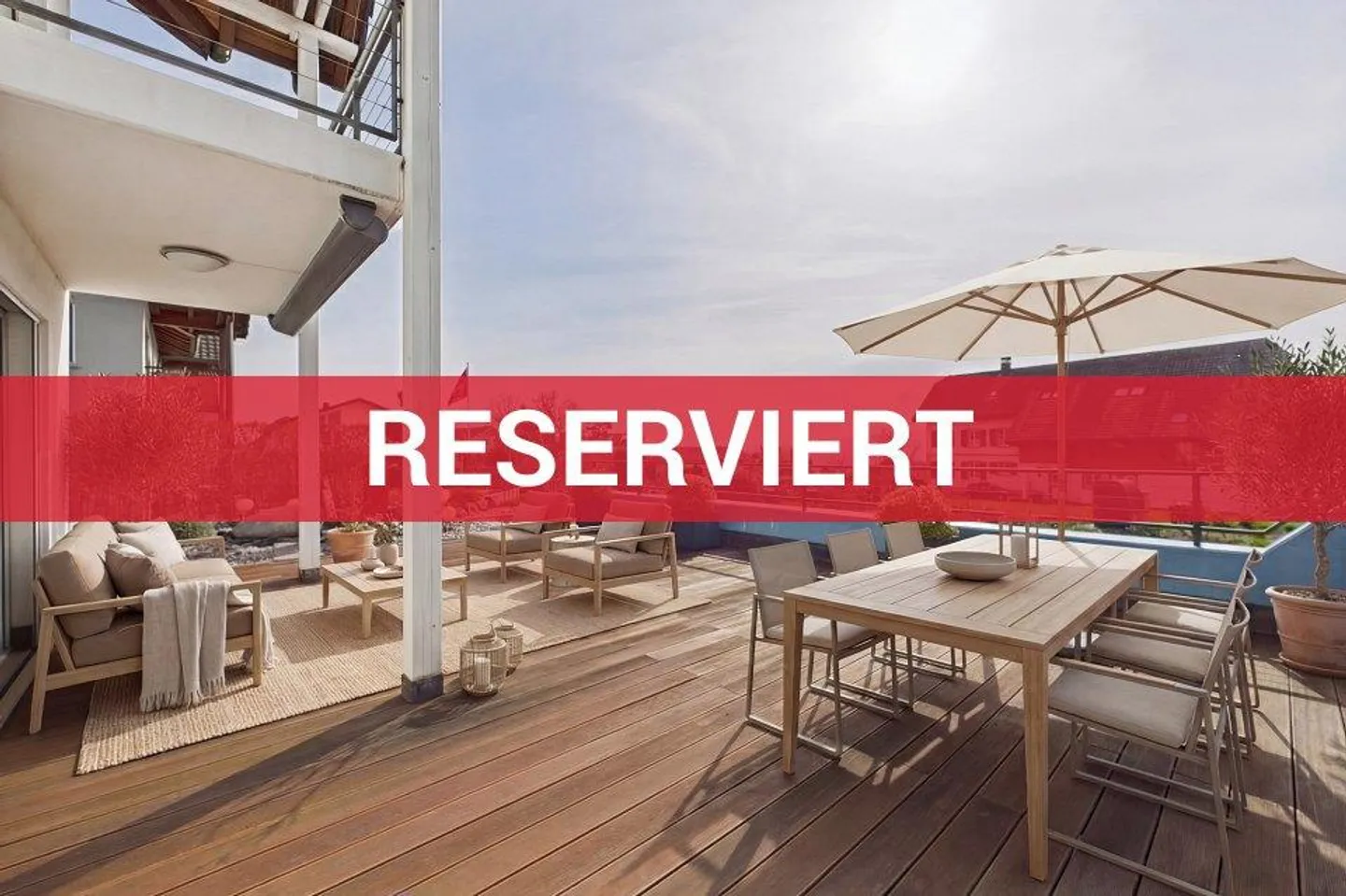 Ampia casa unifamiliare a schiera con veranda e terrazza soleggiata - Foto 1 di 1