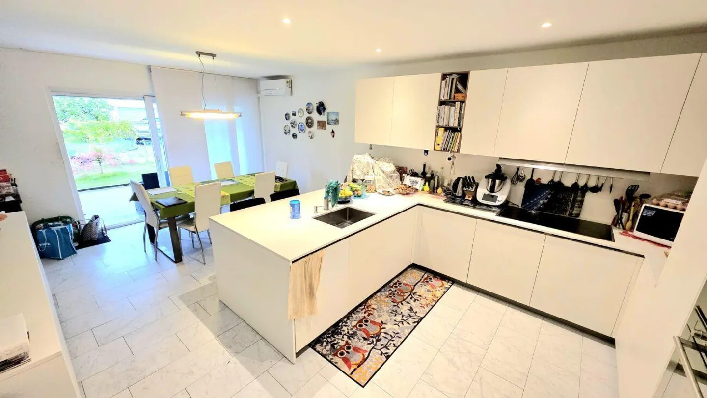 Elegante casa unifamiliare - Foto 2 di 11